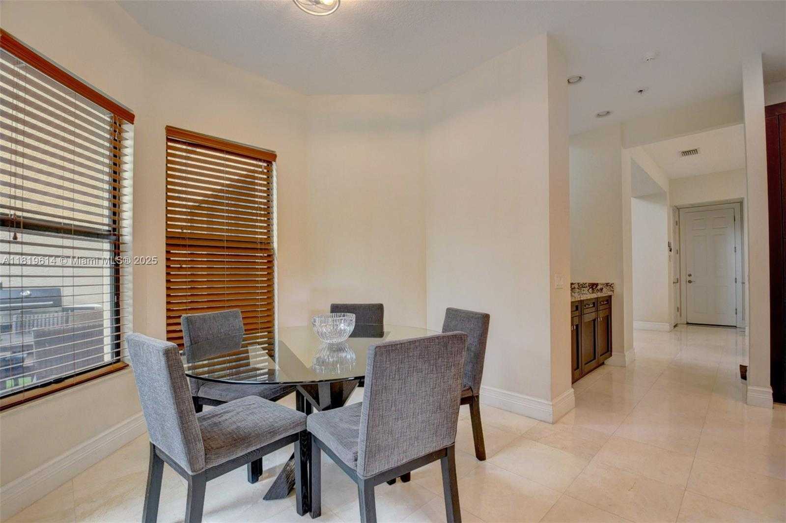 Small Image of 16939 BRIDGE CROSSING CIR, Delray Beach Number 49