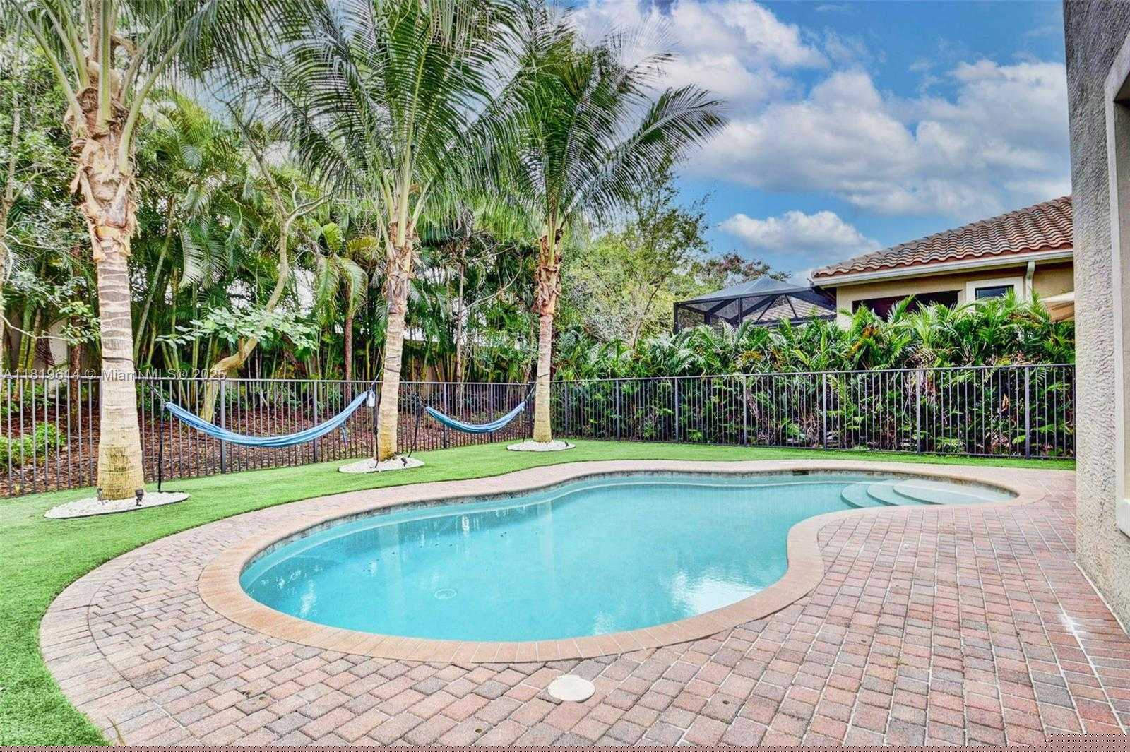 Small Image of 16939 BRIDGE CROSSING CIR, Delray Beach Number 54