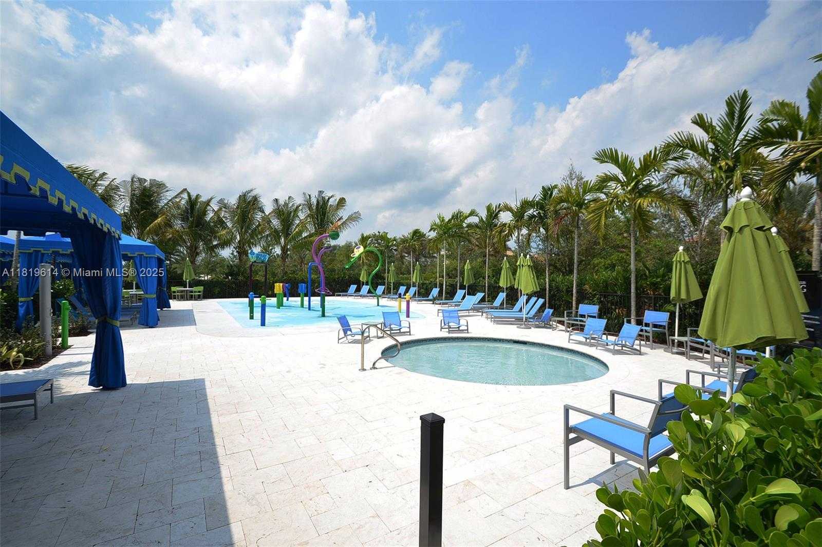 Small Image of 16939 BRIDGE CROSSING CIR, Delray Beach Number 59