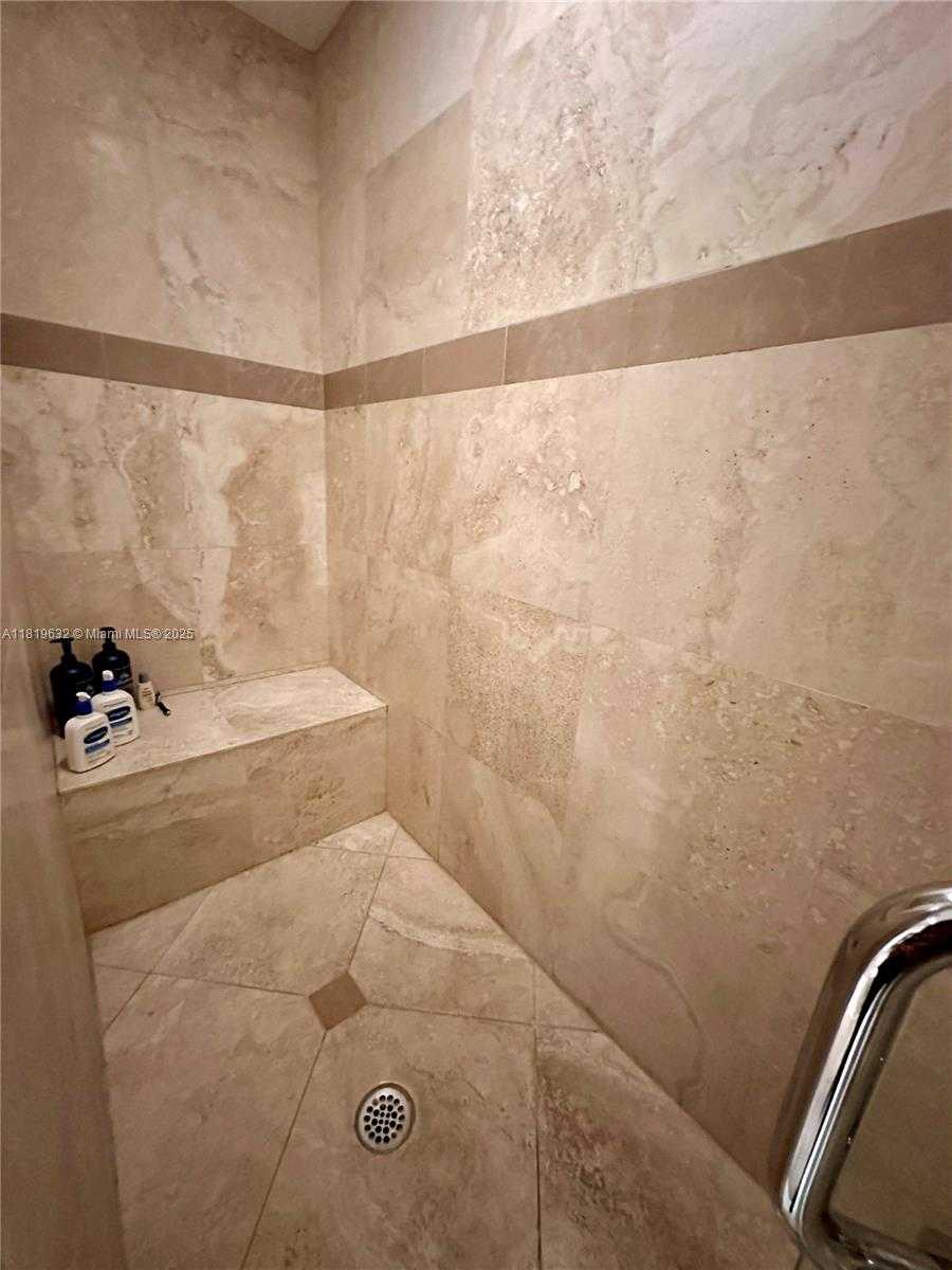 Small Image of 2645 SOUTH BAYSHORE DR #1403, Miami Number 21