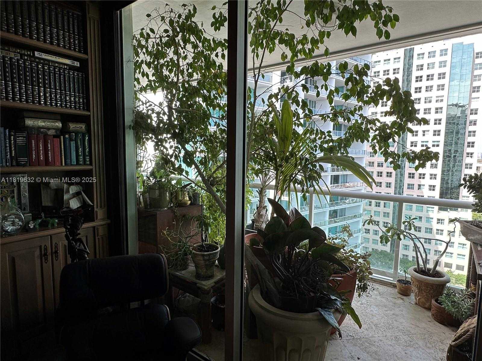 Small Image of 2645 SOUTH BAYSHORE DR #1403, Miami Number 29