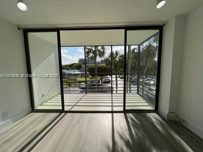 Small Image of 20500 E Country Club Dr, Aventura, FL 33180, USA Number 11