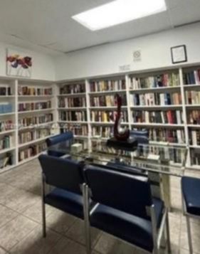 Small Image of 20500 E Country Club Dr, Aventura, FL 33180, USA Number 16
