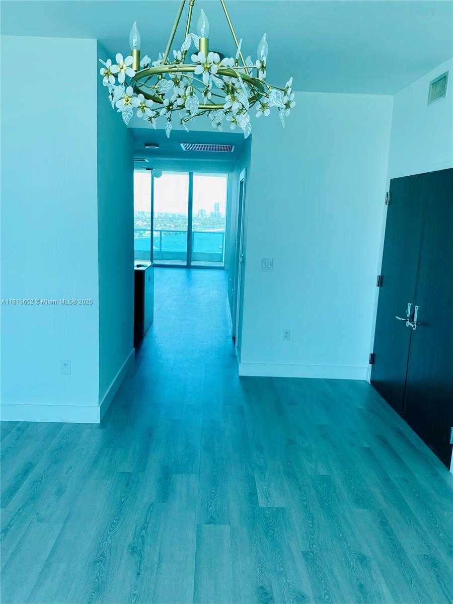 Small Image of 900 BISCAYNE BLVD #2609, Miami Number 9