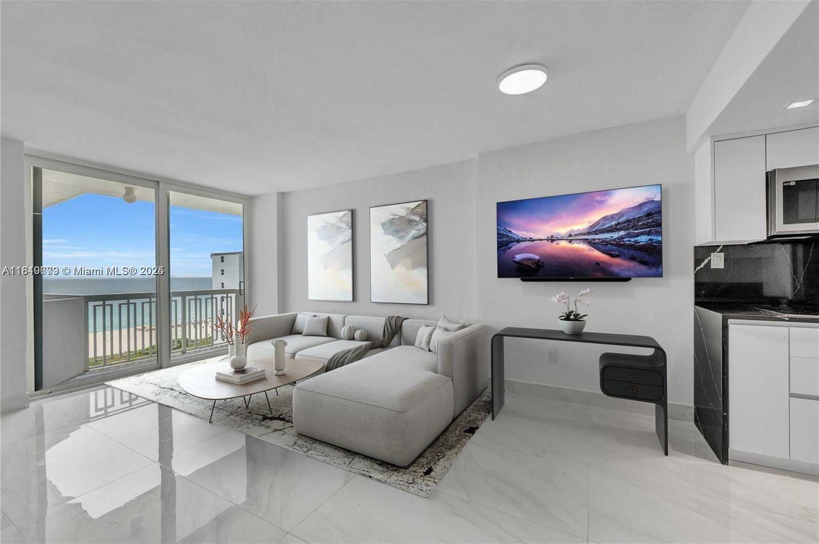 Small Image of 401 OCEAN DR #1007, Miami Beach Number 4