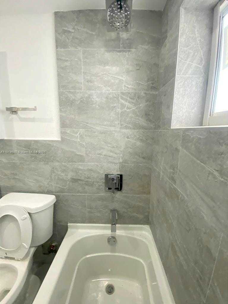Small Image of 7291 GARY AVE #6, Miami Beach Number 10