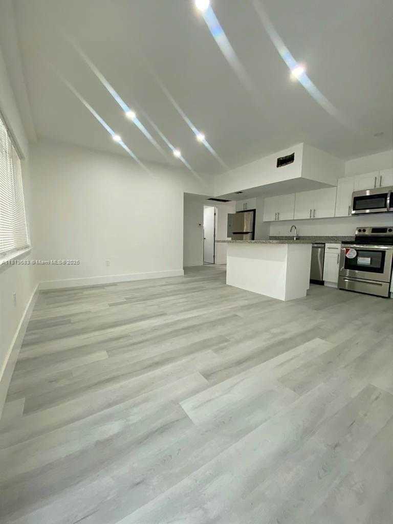 Small Image of 7291 GARY AVE #6, Miami Beach Number 19
