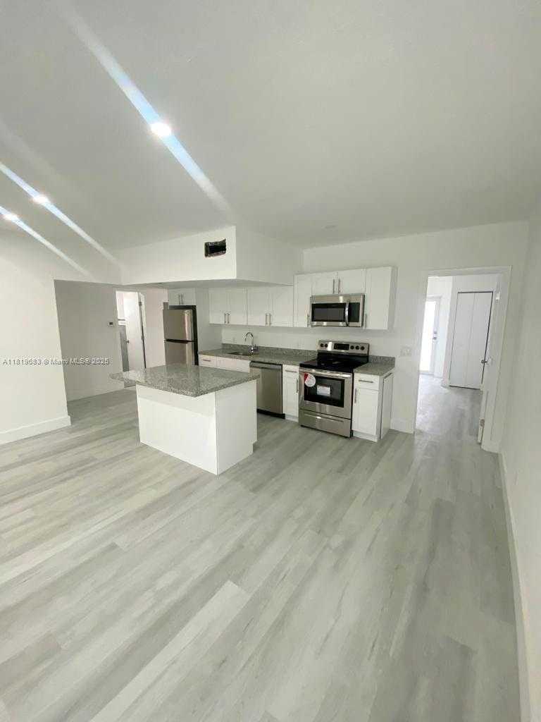 Small Image of 7291 GARY AVE #6, Miami Beach Number 7