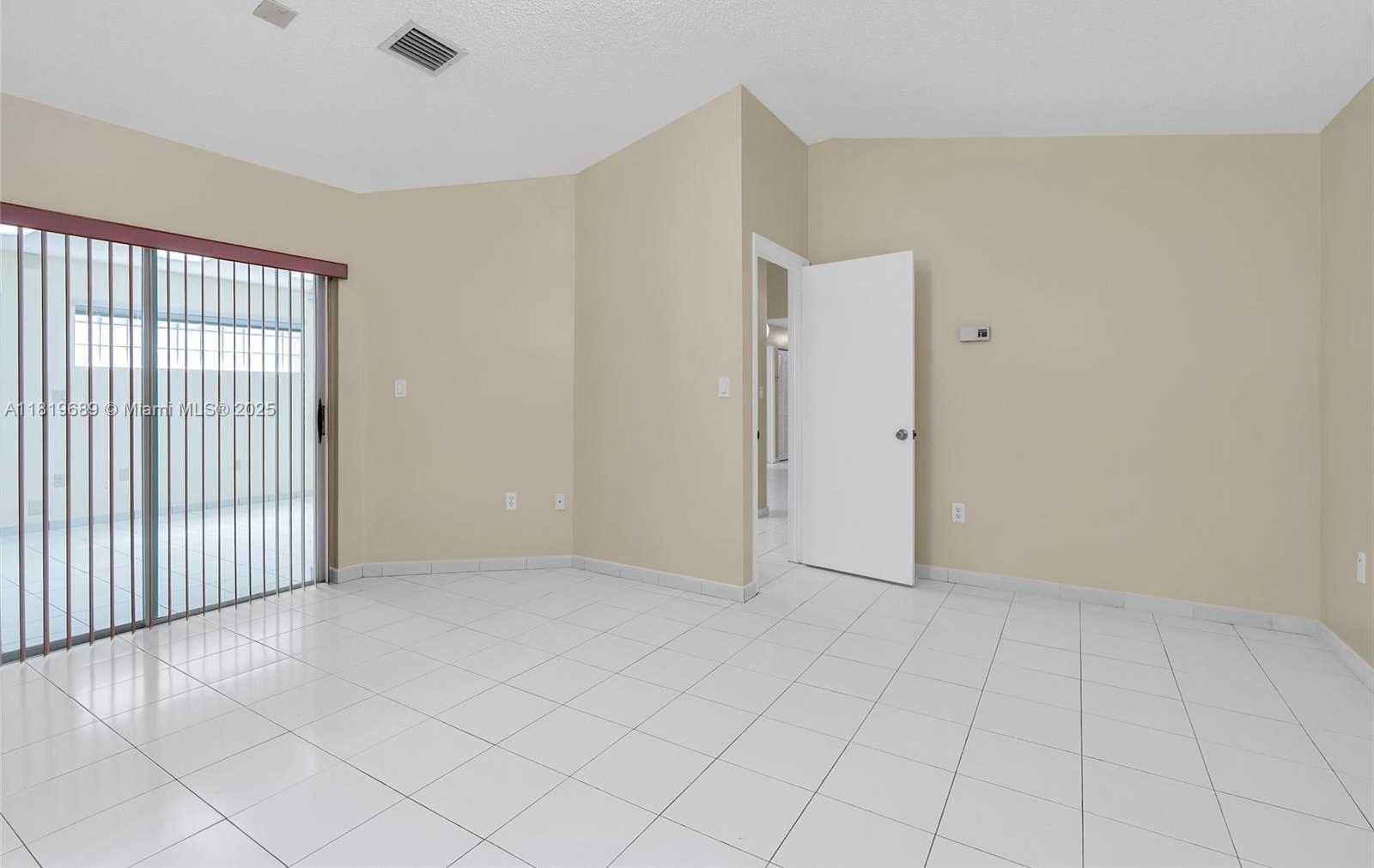 Small Image of 11473 SOUTH WEST 72ND TER, Miami Number 23