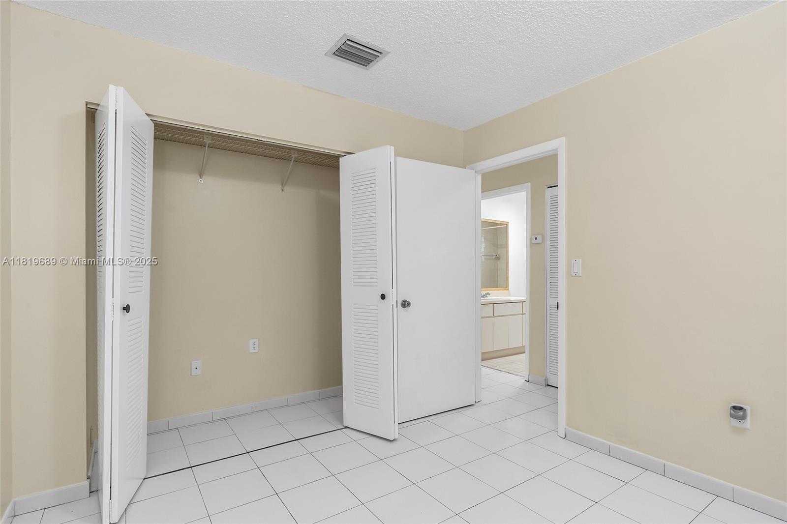 Small Image of 11473 SOUTH WEST 72ND TER, Miami Number 31