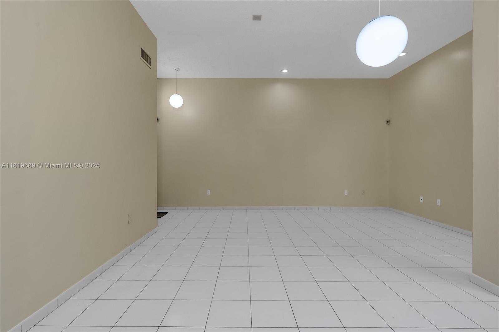 Small Image of 11473 SOUTH WEST 72ND TER, Miami Number 9