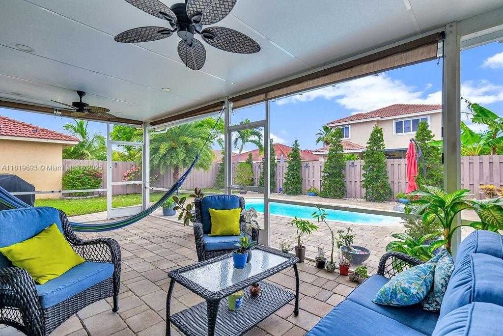 Small Image of 8986 SOUTH WEST 214TH TER, Cutler Bay Number 19