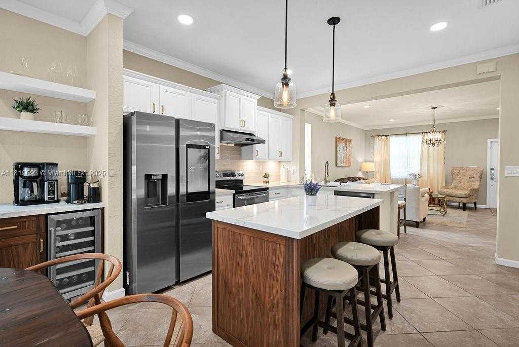 Small Image of 8986 SOUTH WEST 214TH TER, Cutler Bay Number 25