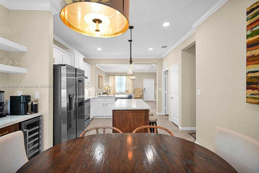 Small Image of 8986 SOUTH WEST 214TH TER, Cutler Bay Number 26