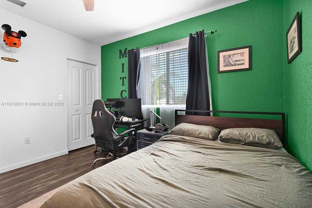 Small Image of 8986 SOUTH WEST 214TH TER, Cutler Bay Number 32