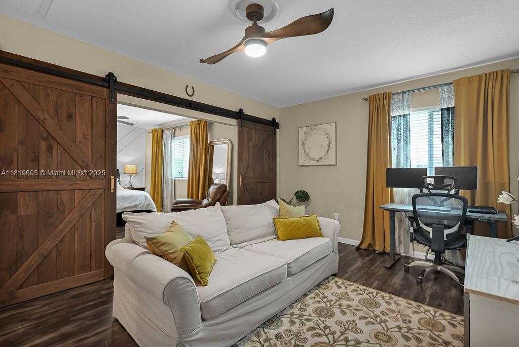 Small Image of 8986 SOUTH WEST 214TH TER, Cutler Bay Number 36