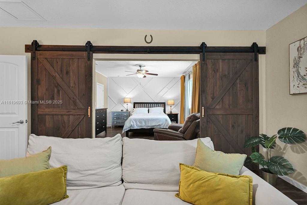 Small Image of 8986 SOUTH WEST 214TH TER, Cutler Bay Number 37