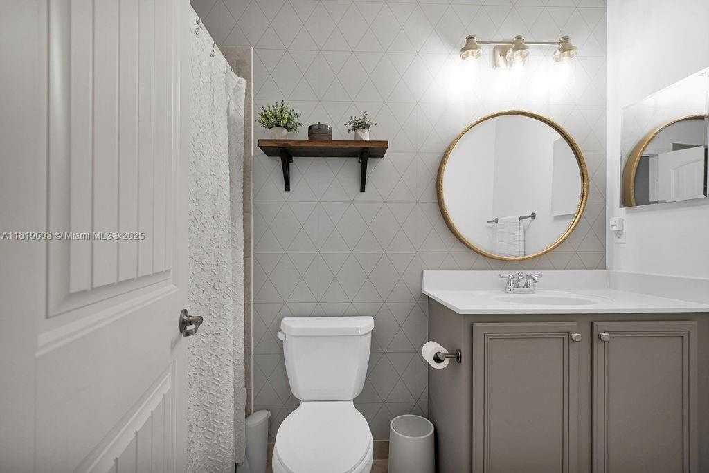 Small Image of 8986 SOUTH WEST 214TH TER, Cutler Bay Number 42