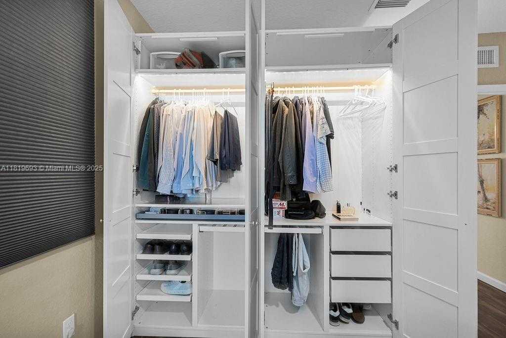 Small Image of 8986 SOUTH WEST 214TH TER, Cutler Bay Number 46