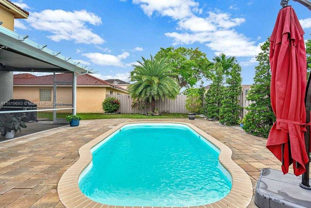 Small Image of 8986 SOUTH WEST 214TH TER, Cutler Bay Number 5