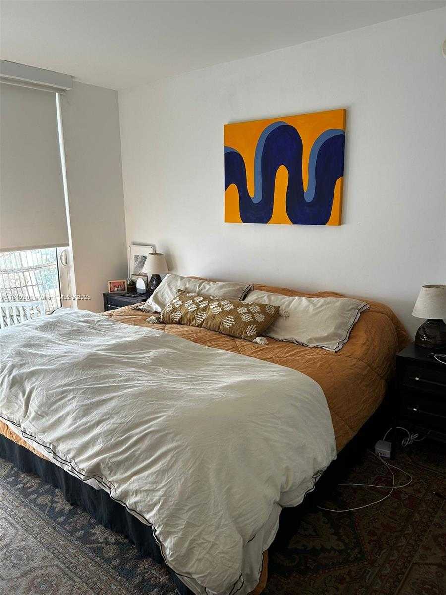 Small Image of 4250 BISCAYNE BLVD #912, Miami Number 4