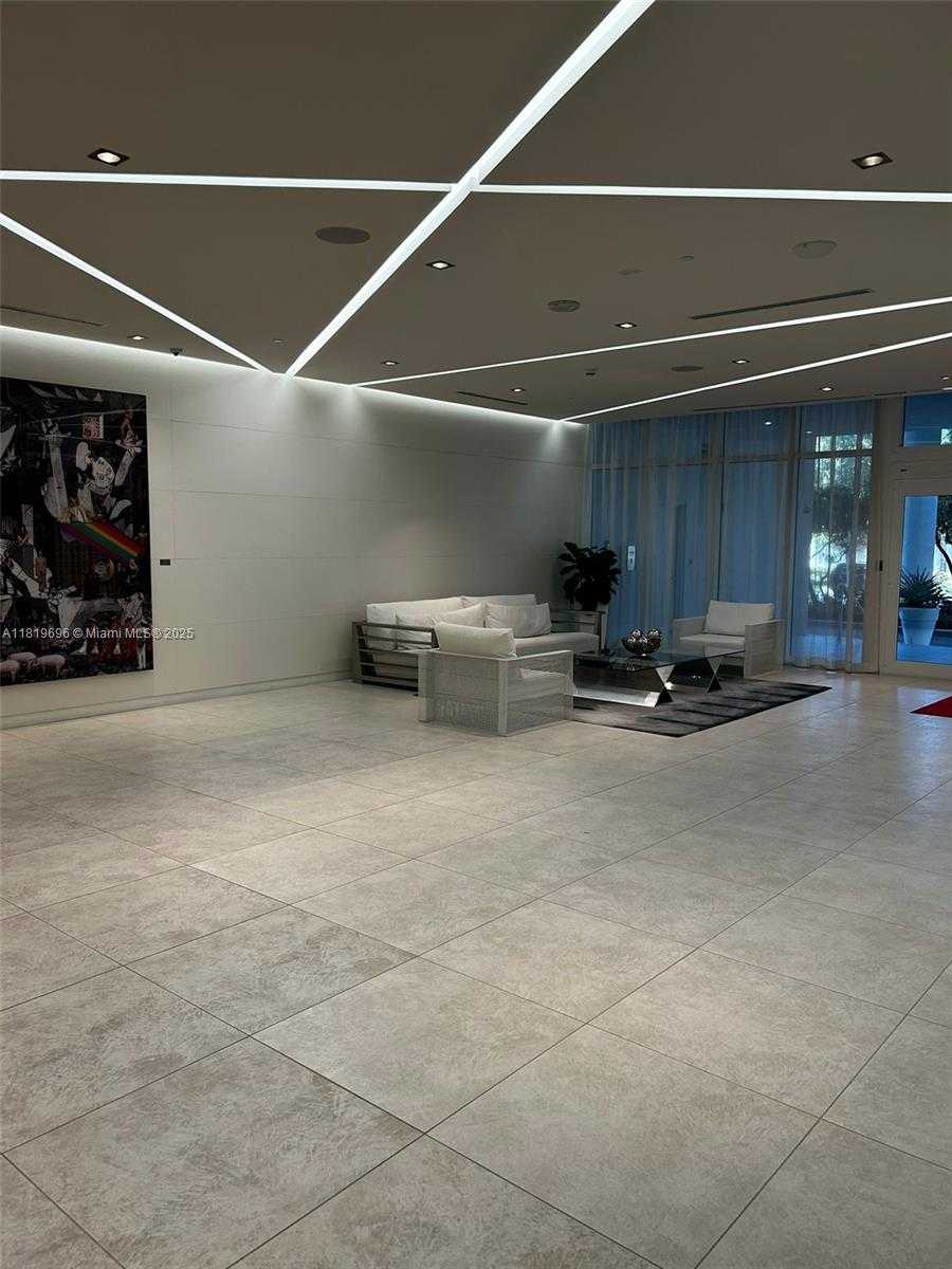 Small Image of 4250 BISCAYNE BLVD #912, Miami Number 9