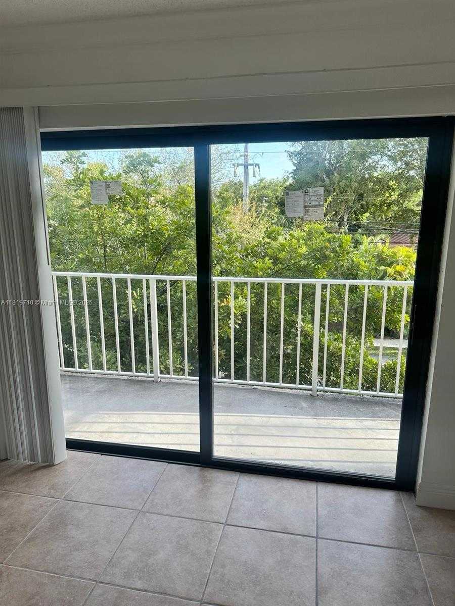 Small Image of 9301 SOUTH WEST 92ND #A306, Miami Number 14