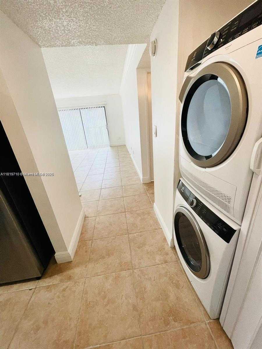 Small Image of 9301 SOUTH WEST 92ND #A306, Miami Number 2