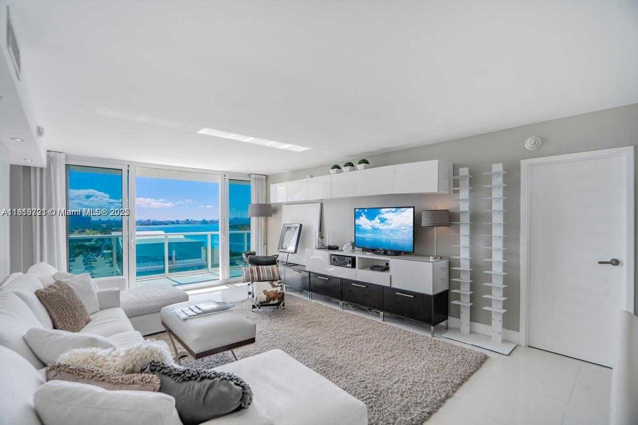 Small Image of 100 BAYVIEW DR #1622, Sunny Isles Beach Number 2