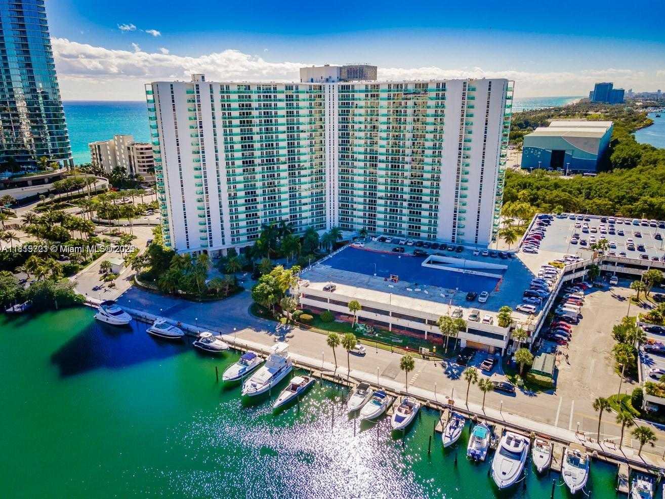 Small Image of 100 BAYVIEW DR #1622, Sunny Isles Beach Number 27