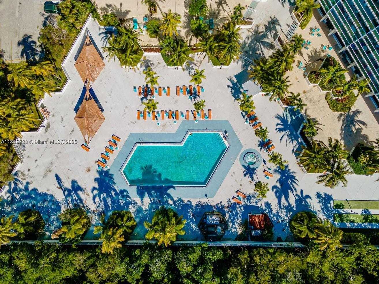 Small Image of 100 BAYVIEW DR #1622, Sunny Isles Beach Number 30