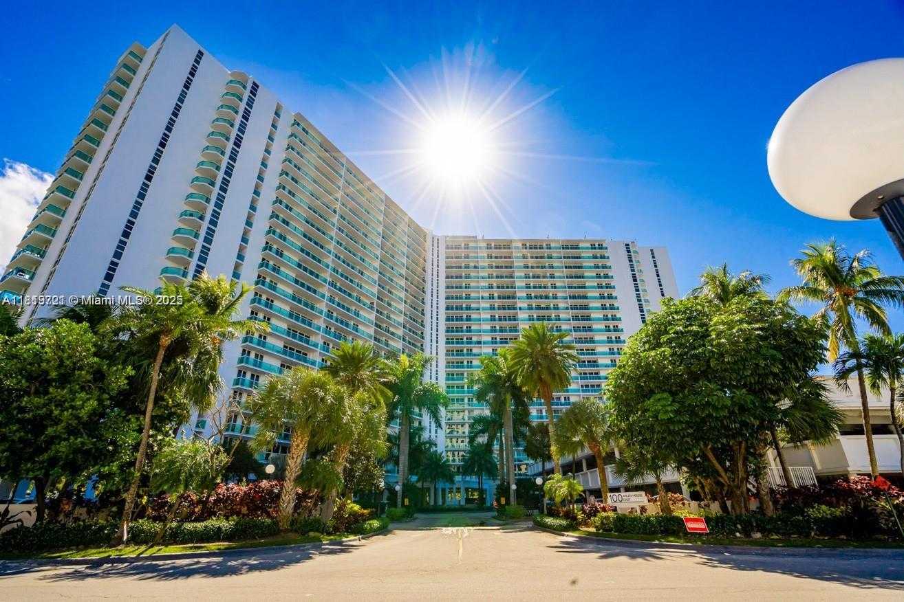 Small Image of 100 BAYVIEW DR #1622, Sunny Isles Beach Number 32