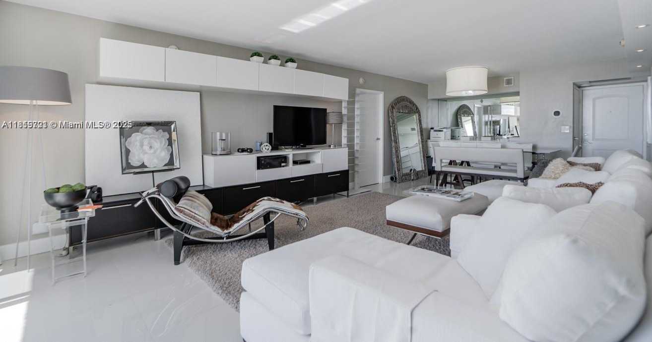 Small Image of 100 BAYVIEW DR #1622, Sunny Isles Beach Number 5