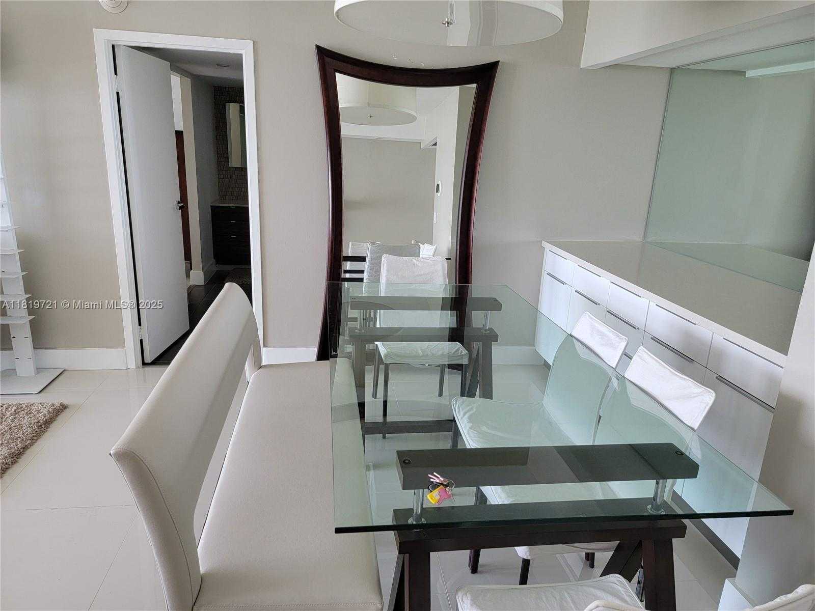 Small Image of 100 BAYVIEW DR #1622, Sunny Isles Beach Number 6