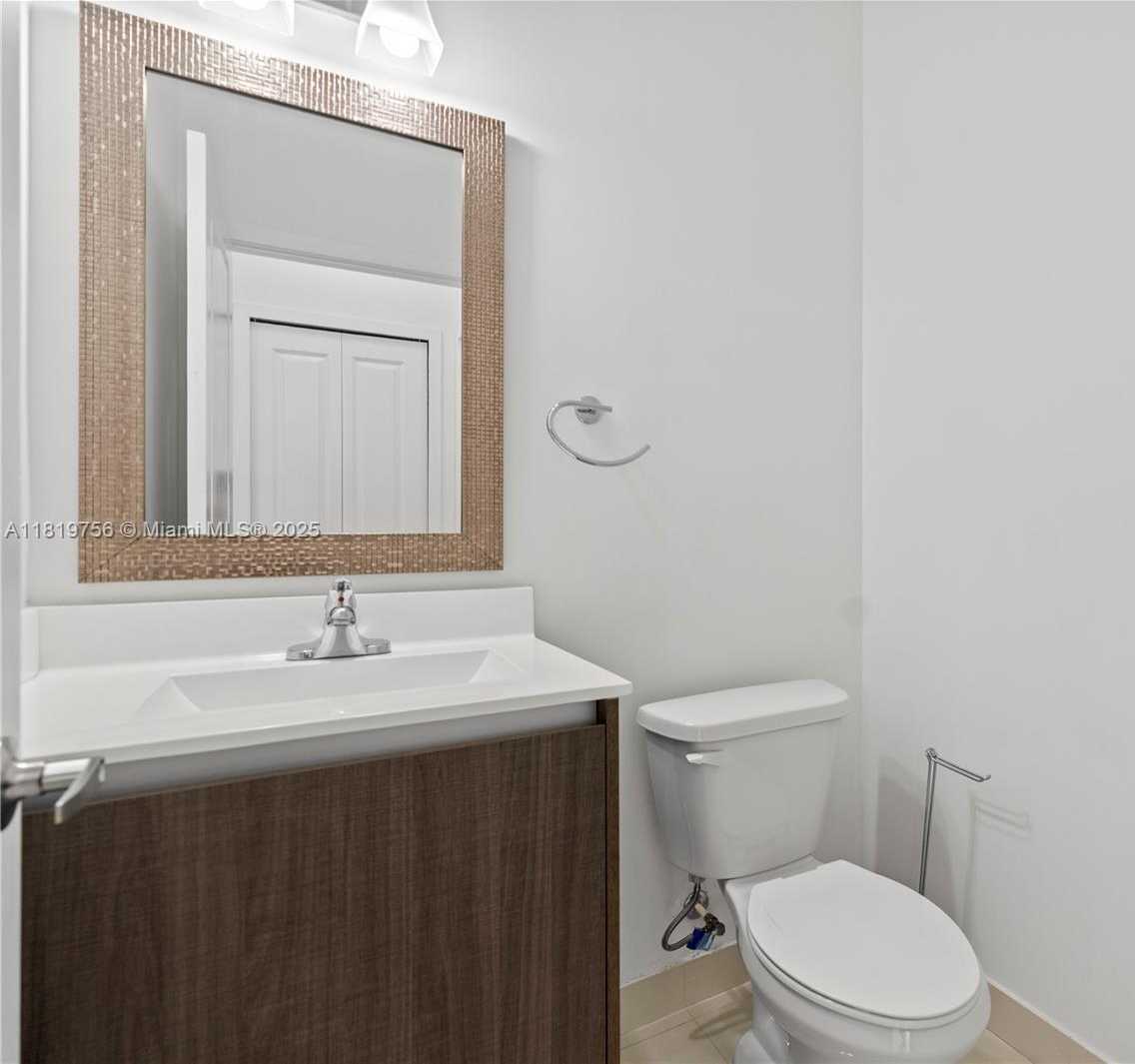 Small Image of 535 SOUTH WEST 91ST PL, Miami Number 14