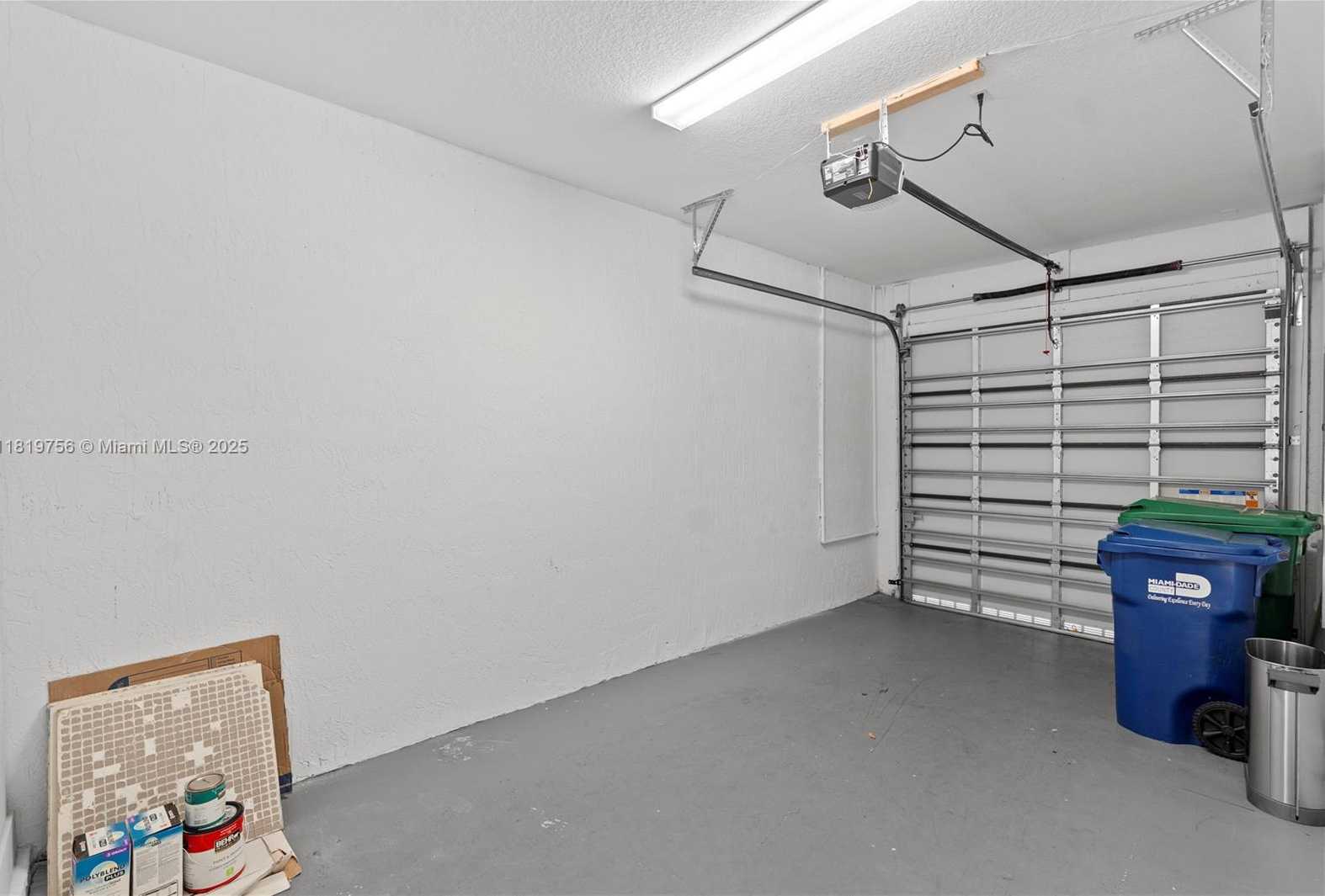 Small Image of 535 SOUTH WEST 91ST PL, Miami Number 16