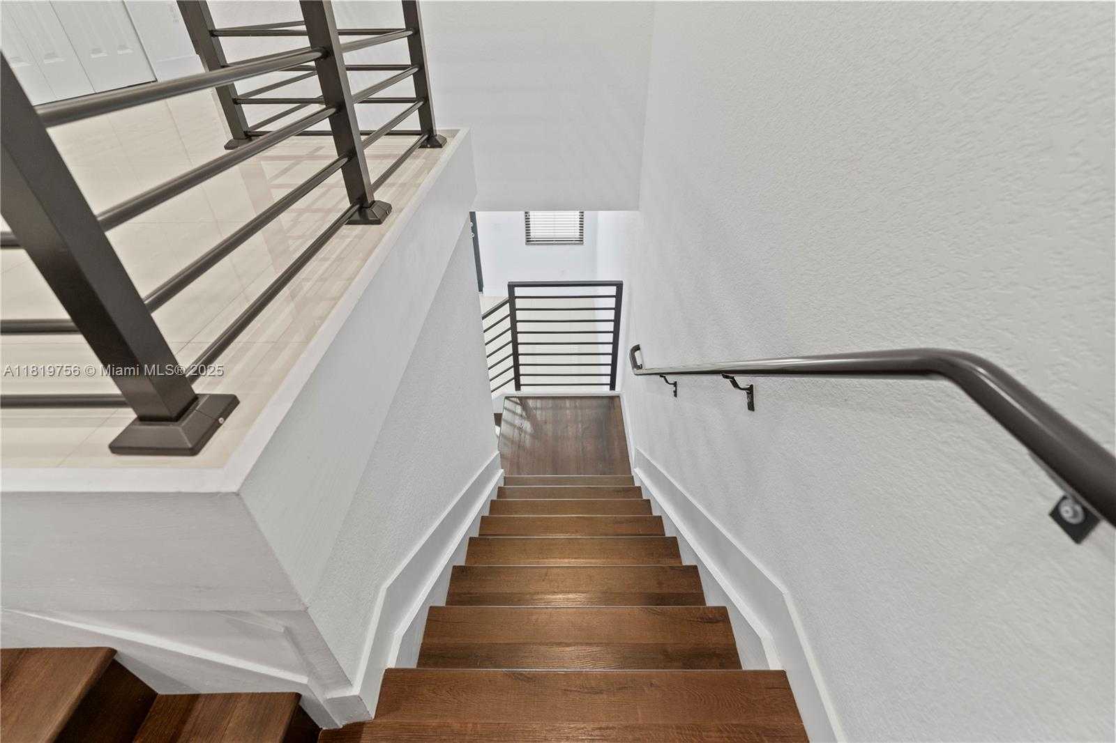 Small Image of 535 SOUTH WEST 91ST PL, Miami Number 17