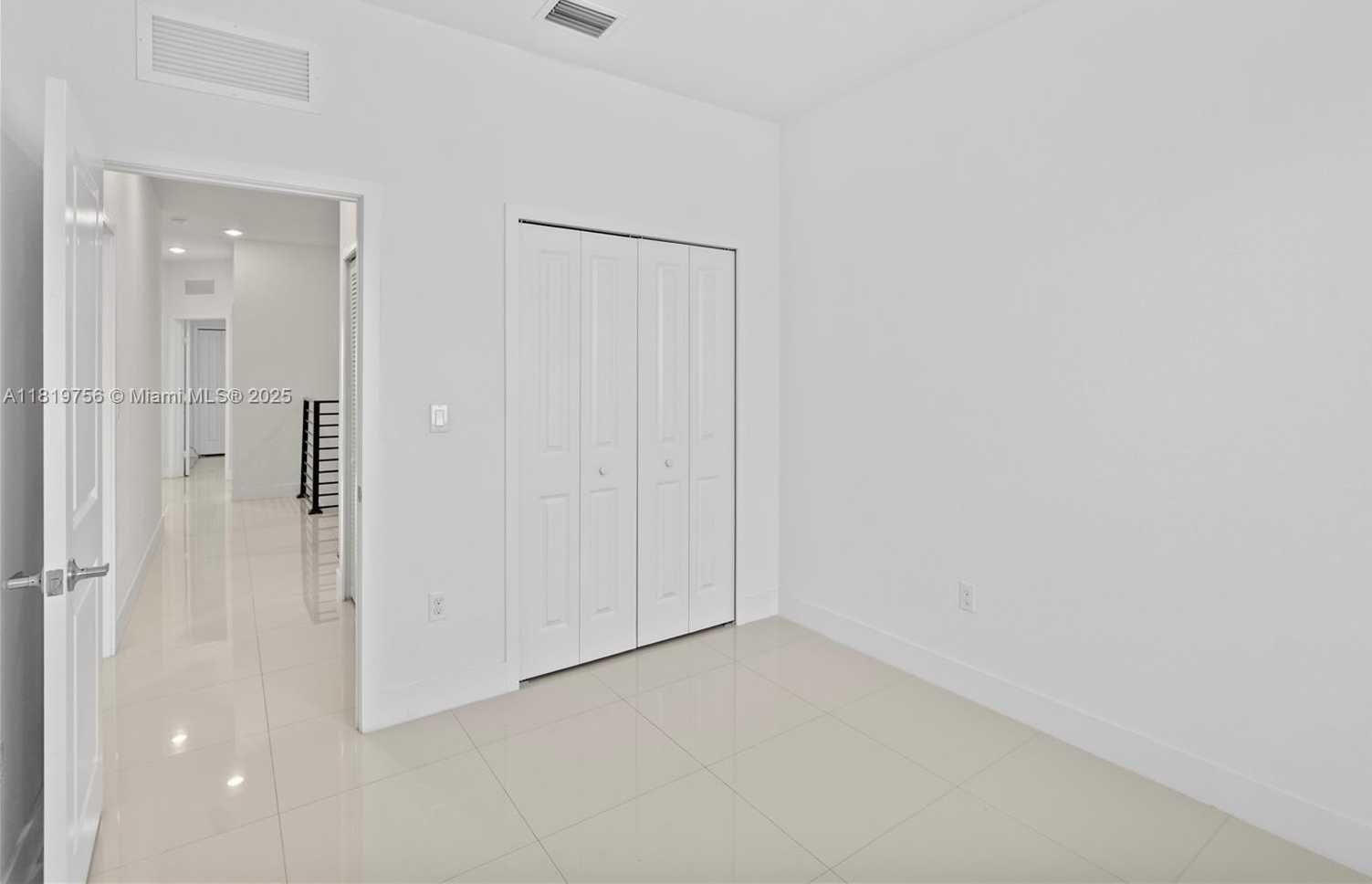 Small Image of 535 SOUTH WEST 91ST PL, Miami Number 23