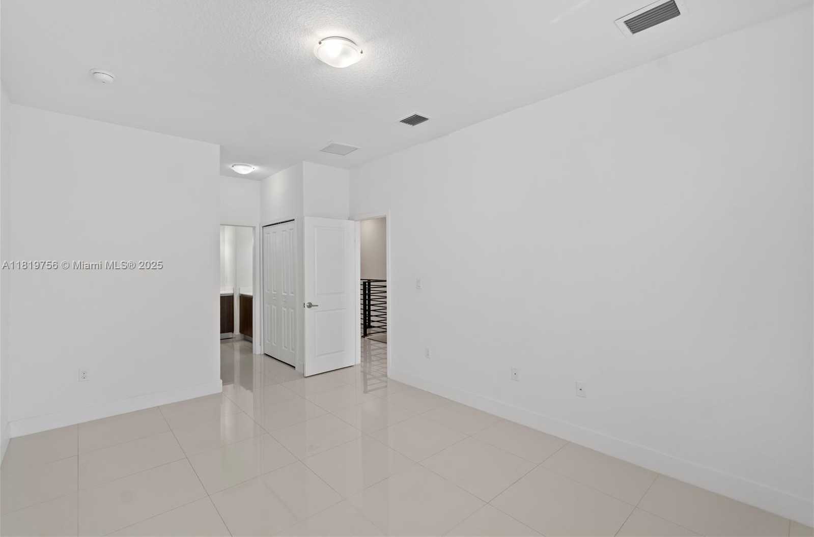 Small Image of 535 SOUTH WEST 91ST PL, Miami Number 25