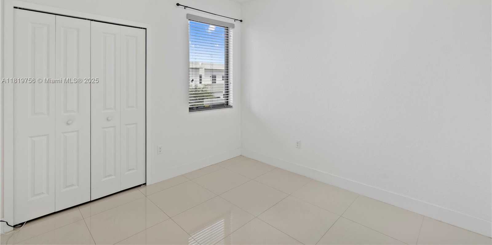 Small Image of 535 SOUTH WEST 91ST PL, Miami Number 29