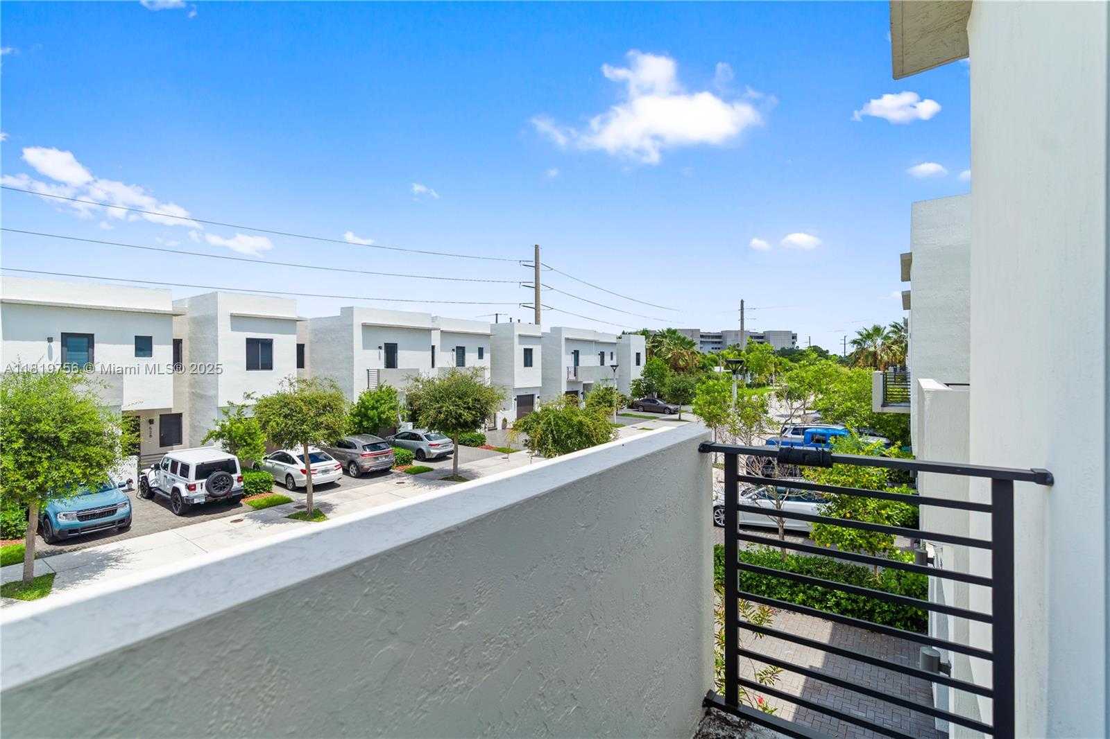 Small Image of 535 SOUTH WEST 91ST PL, Miami Number 34
