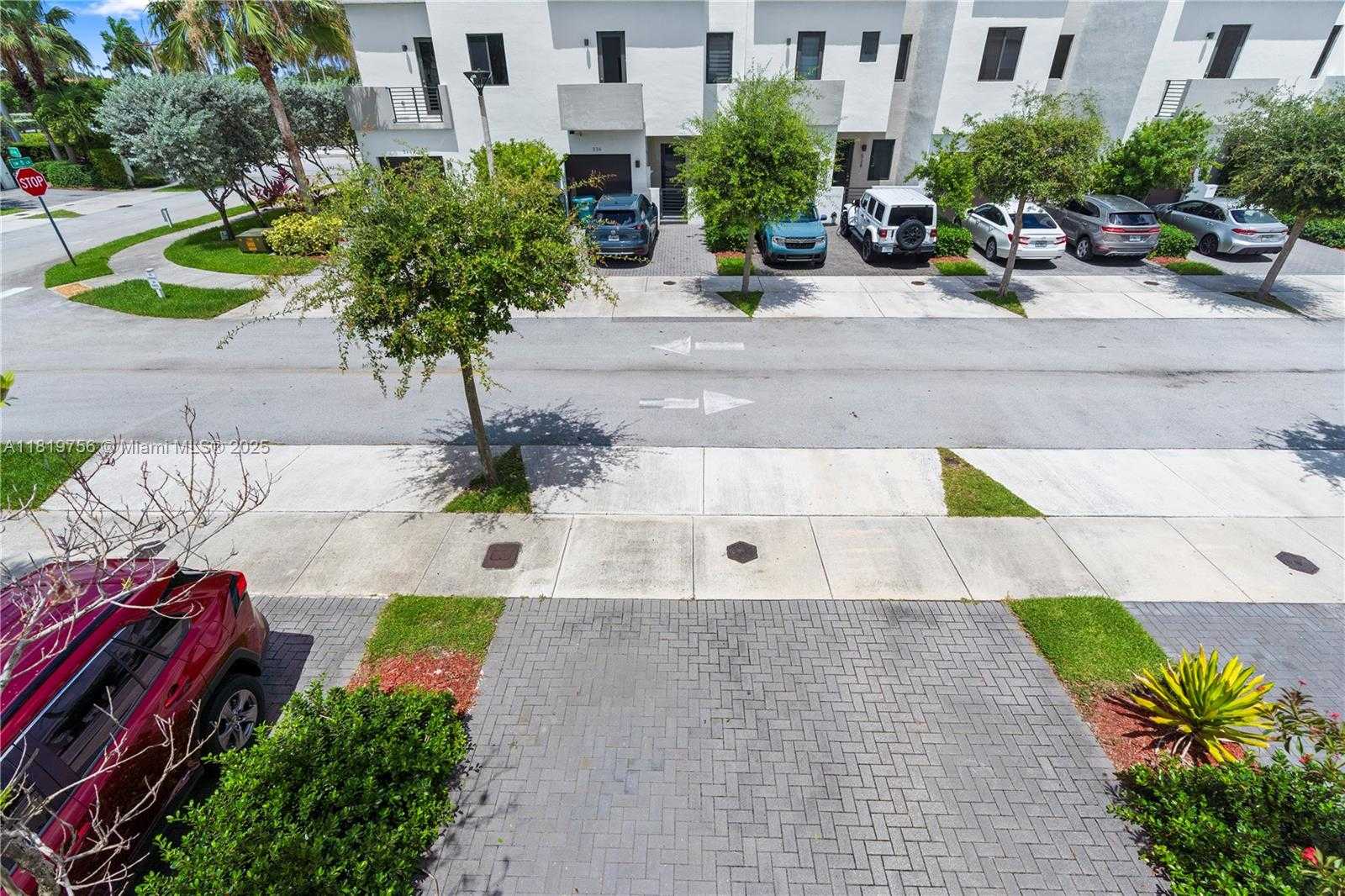 Small Image of 535 SOUTH WEST 91ST PL, Miami Number 36