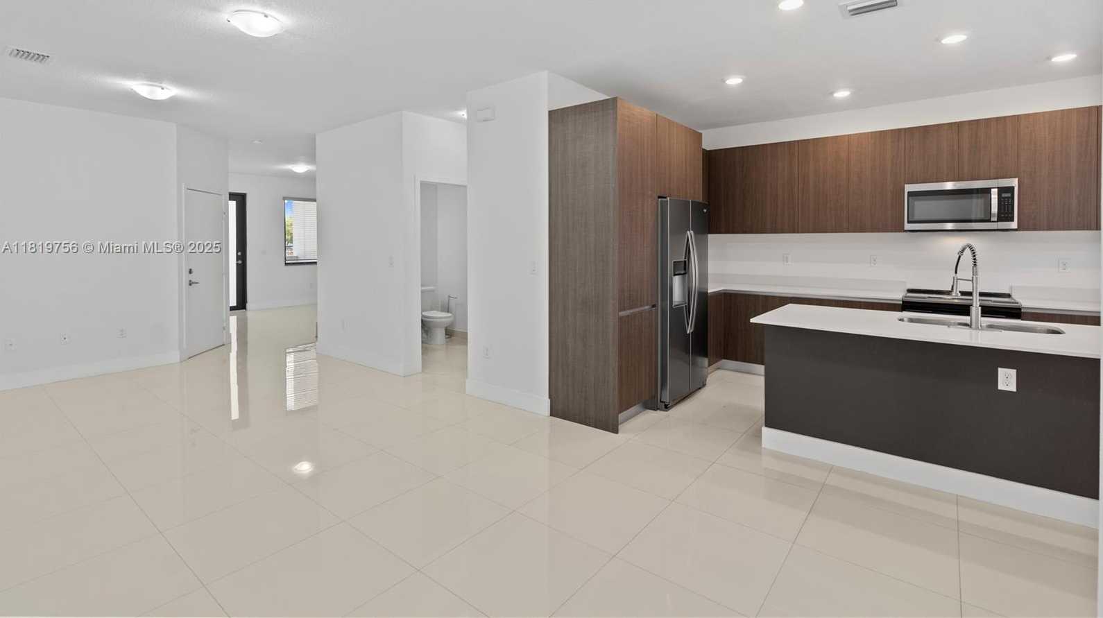 Small Image of 535 SOUTH WEST 91ST PL, Miami Number 9