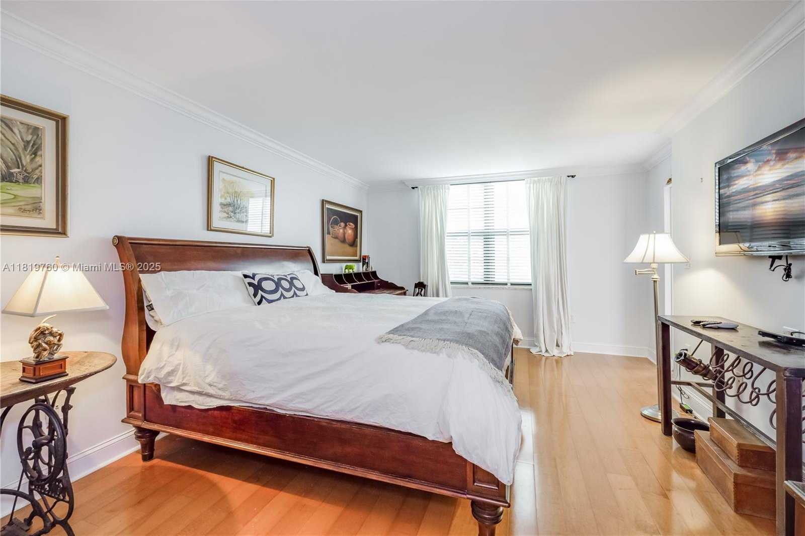 Small Image of 2333 BRICKELL AVE #416, Miami Number 14