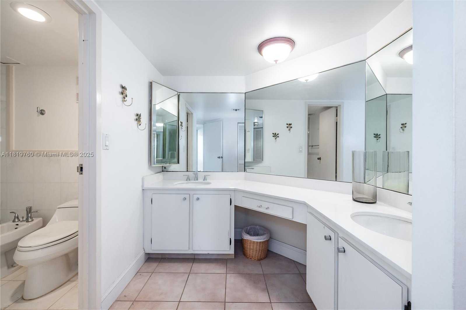 Small Image of 2333 BRICKELL AVE #416, Miami Number 17