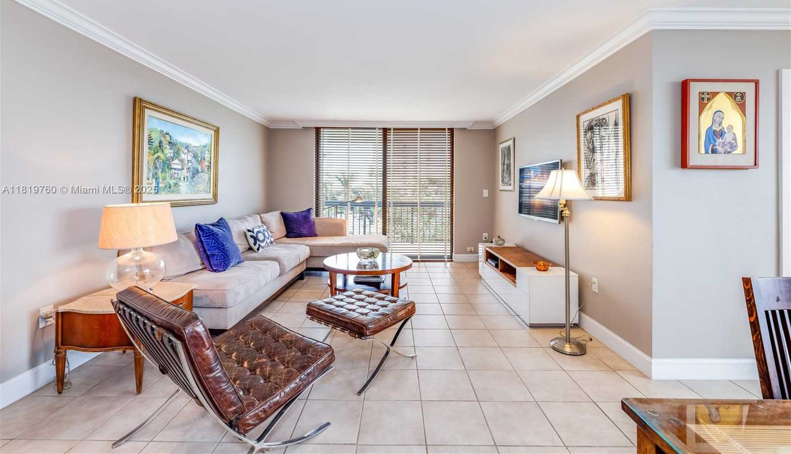Small Image of 2333 BRICKELL AVE #416, Miami Number 2