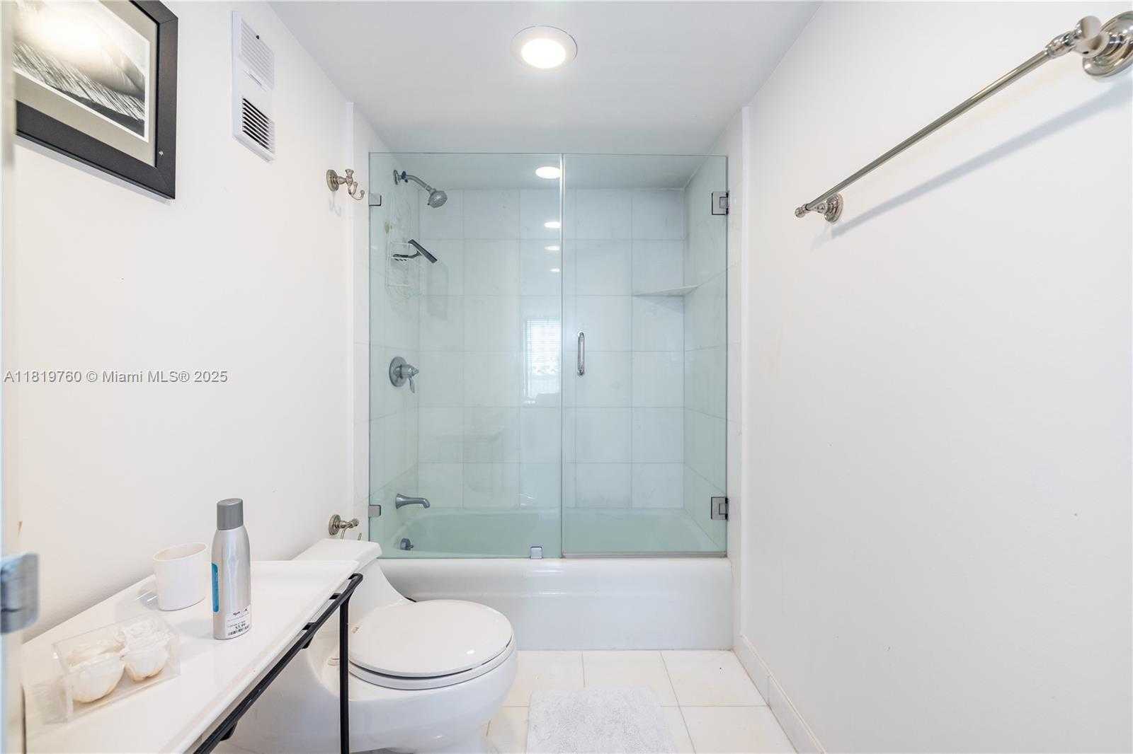 Small Image of 2333 BRICKELL AVE #416, Miami Number 25