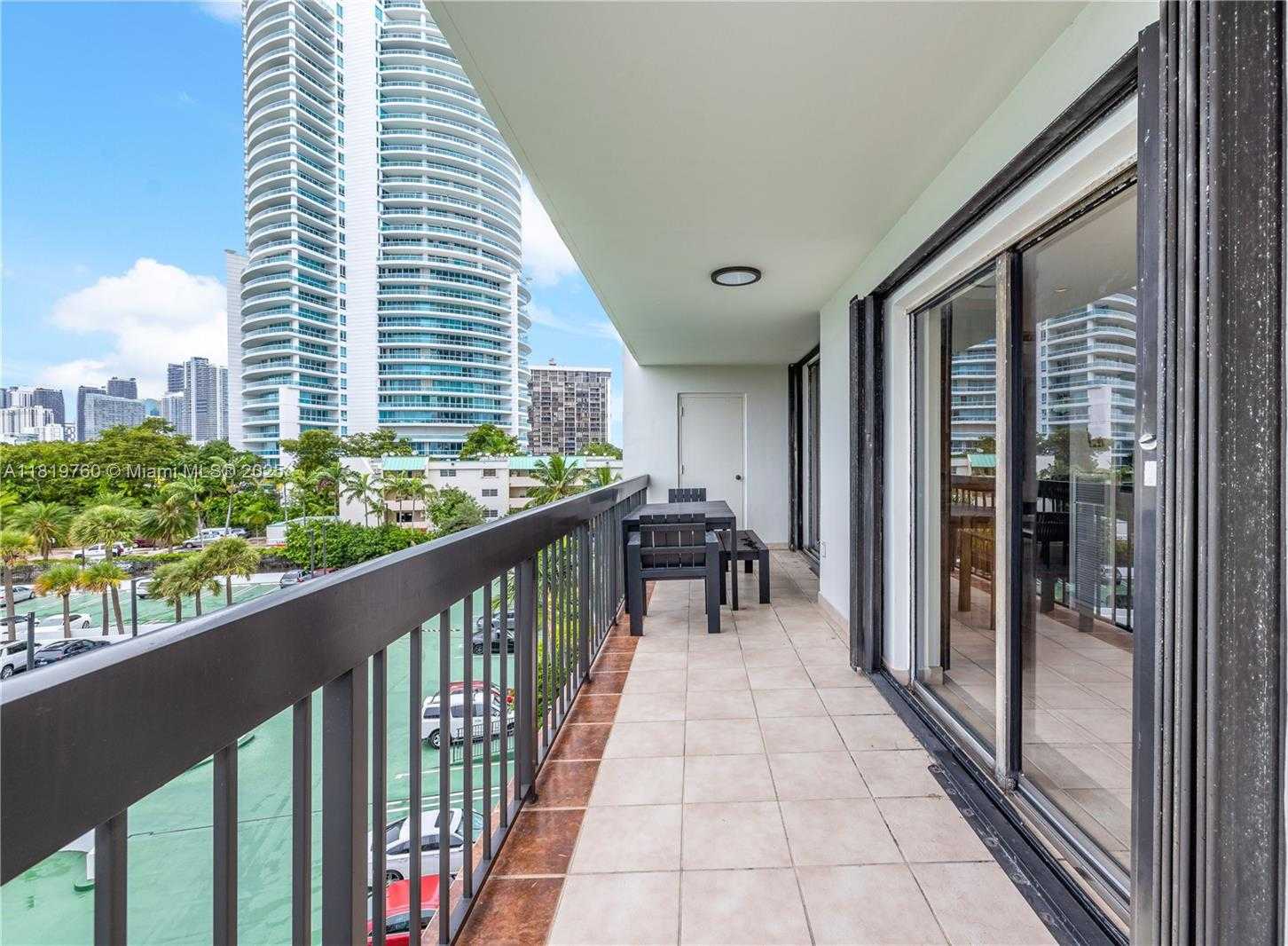 Small Image of 2333 BRICKELL AVE #416, Miami Number 26