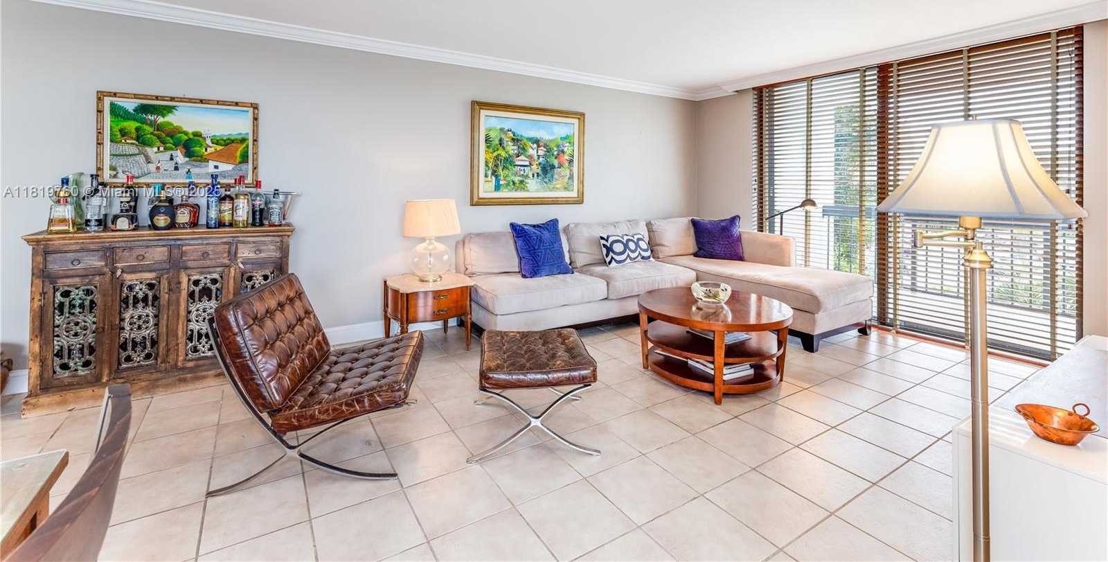 Small Image of 2333 BRICKELL AVE #416, Miami Number 3