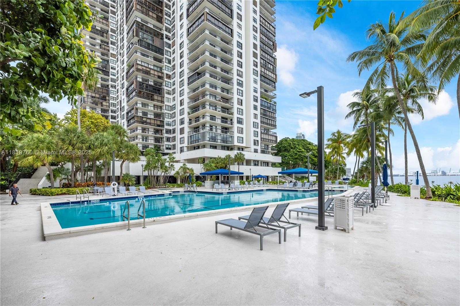 Small Image of 2333 BRICKELL AVE #416, Miami Number 30